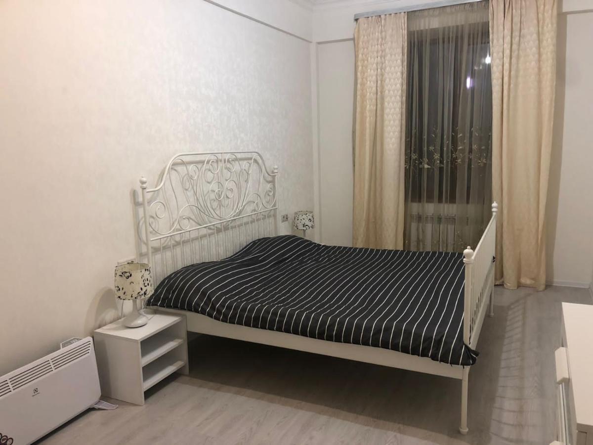 Красивая, Просторная Квартира В Самом Центре Еревана, Рядом С Оперным Театром. Yerevan Exterior photo